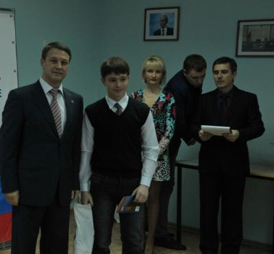 Юные рязанцы получили паспорта гражданина РФ из рук Аркадия Фомина
